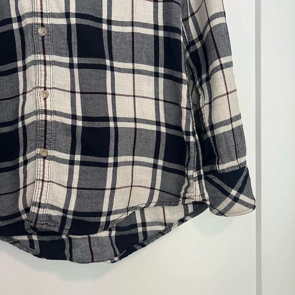 TNA Plaid Flannel with Hoodie - Picture 2 of 9